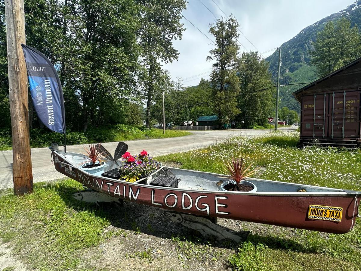 Stewart Mountain Lodge Exteriör bild